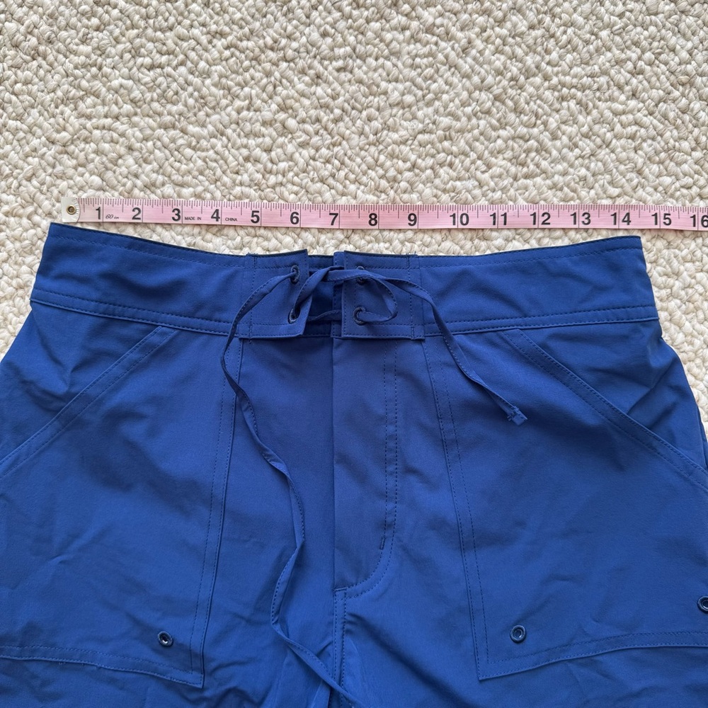 NWT Disney Minnie Mouse Swim Trunk Shorts Size M Blue - Picture 9 of 9